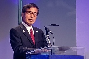 Photo of NEDO Chairman Ishizuka providing remarks