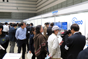 Photo of visitors at NEDO booth