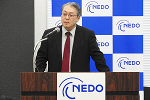Photo of NEDO Materials Technology and Nanotechnology Department Director General delivering remarks