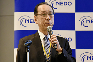 Photo of NEDO Executive Director IMAI Kiyoshi delivering opening remarks