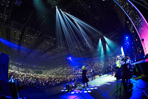 2019年12月に行われたコンサート「LUNA SEA 30th Anniversary LIVE LUNATIC X'MAS 2019」の写真