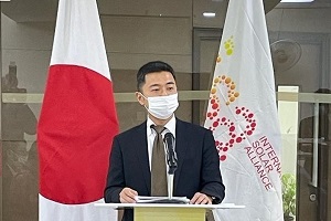 Photo of KAKU Yoshiro, Chief Representative of NEDO New Delhi Office, delivering speech