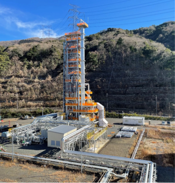 CO2固体吸収材プラントの写真