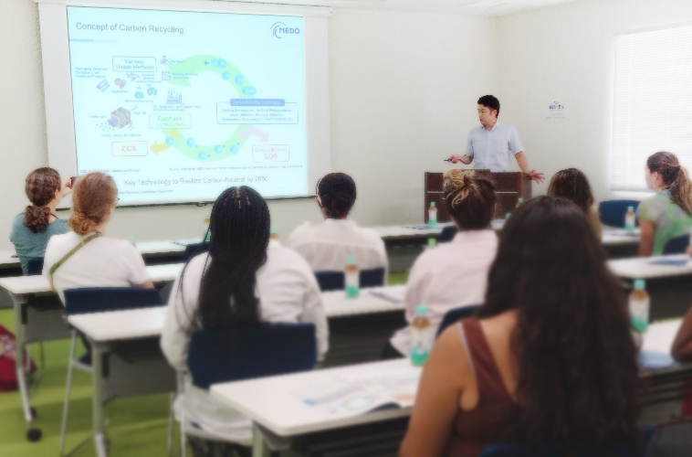 Picture of NEDO presenting an overview of the R&D and Demonstration Base for Carbon Recycling