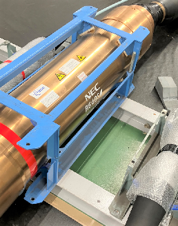 高効率海底光中継器の写真