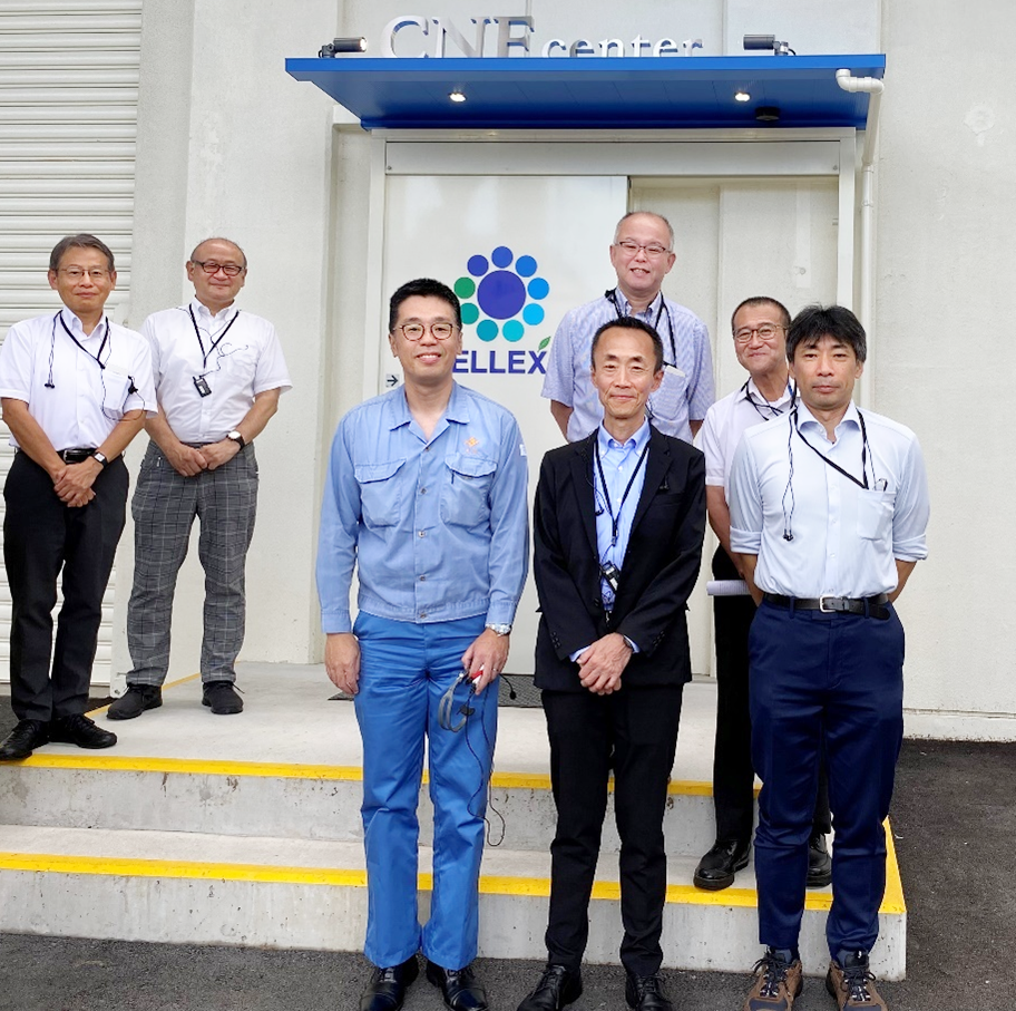 CNF商用プラント視察の様子の写真