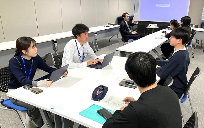 意見交換の様子の写真