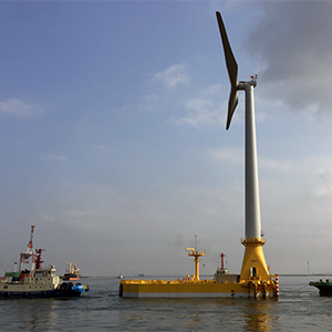 設置海域への風車・浮体の曳航③