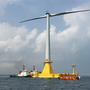 設置海域への風車・浮体の曳航⑥